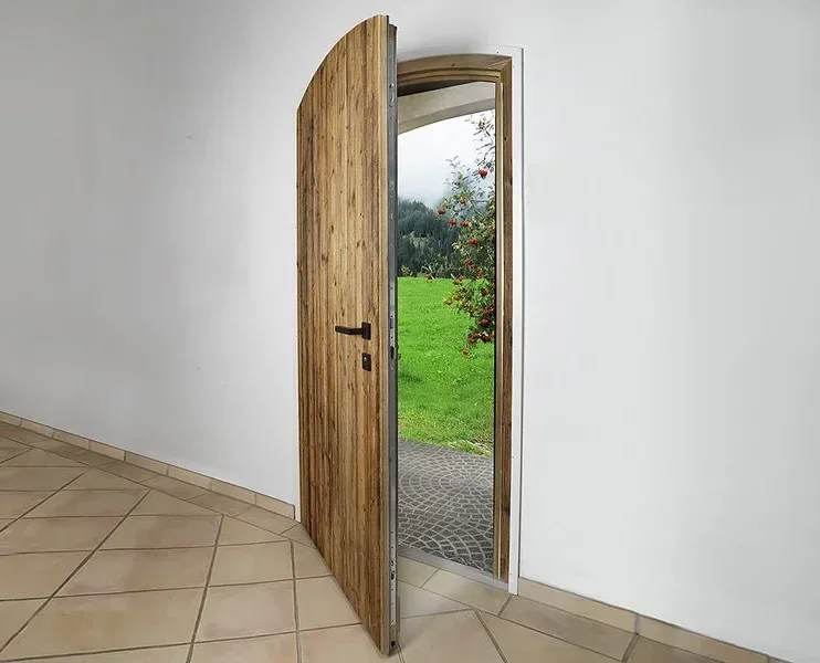 wippro-vchodove-dvere-sternstein-alpenedition-v-exterieru VCHODOVÉ DVEŘE WIPPRO – ALPINTÜREN